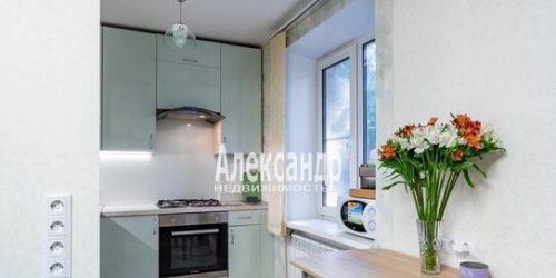 2-комн квартира ул Наличная,  д. 37,  к. 3