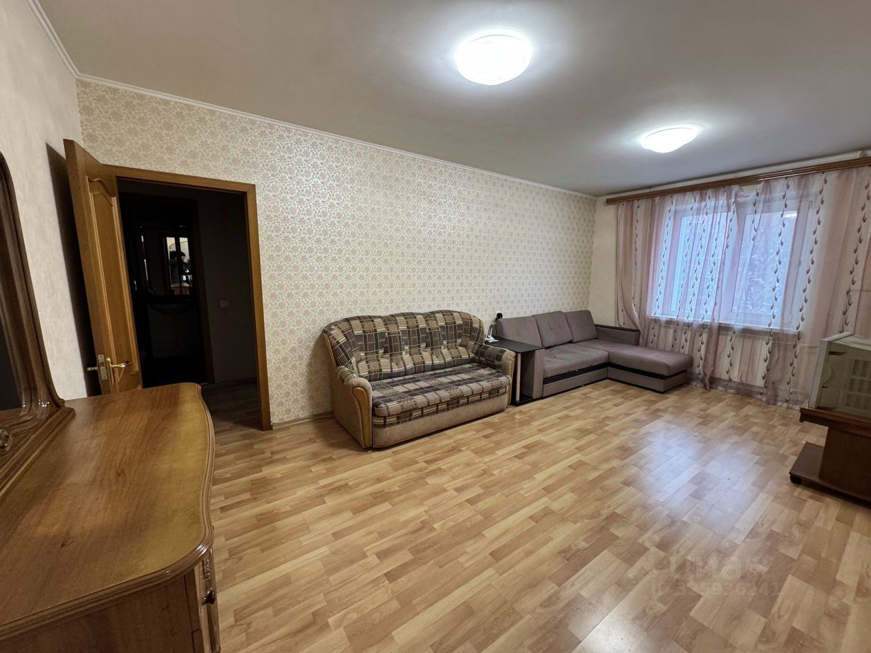 Продажа 3-комн квартиры на вторичном рынке Западный мкр, улица Каширское Шоссе, 94