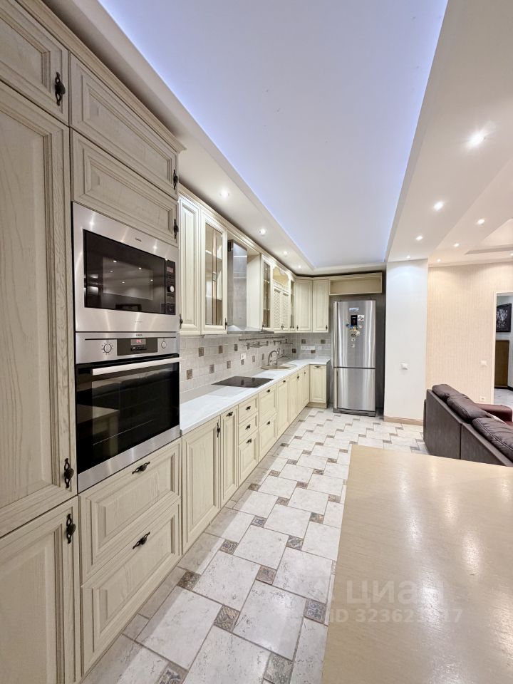 Продажа 3-комн квартиры на вторичном рынке Подольск, Ленинградская улица, 11