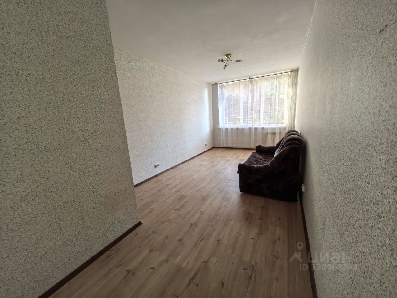 Продажа 2-комн квартиры на вторичном рынке пос. Стрельна, Львовская улица, 23к2