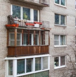 Продажа 4-комн квартиры на вторичном рынке 15-я Васильевского острова линия, 34