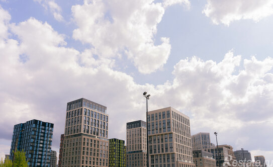 Продажа 1-комн квартиры на вторичном рынке пр-кт Лихачёва,  д. 16,  к. 4