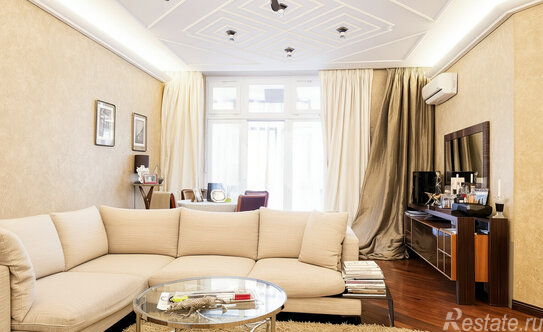 Продажа 4-комн квартиры на вторичном рынке Казарменный пер,  д. 3 с6