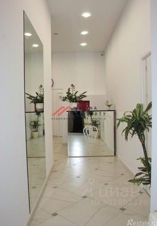 Продажа торгового помещения Староволынская улица,  д. 12 к4