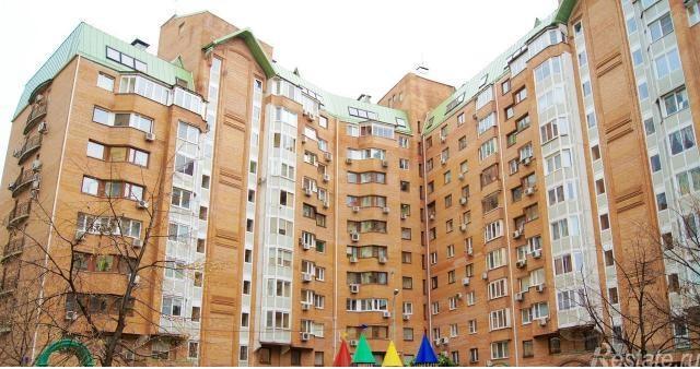 Продажа 2-комн квартиры на вторичном рынке Конный пер ,  д. 4