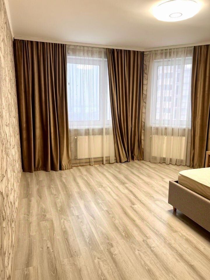 Продажа 1-комн квартиры на вторичном рынке Чехов, Центральная улица, 42