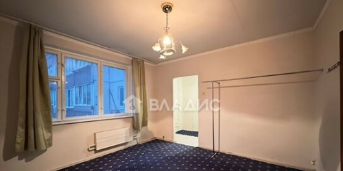 3-комн квартира улица Грина,  д. 15