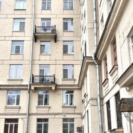 Продажа 2-комн квартиры на вторичном рынке улица Решетникова,  д. 9