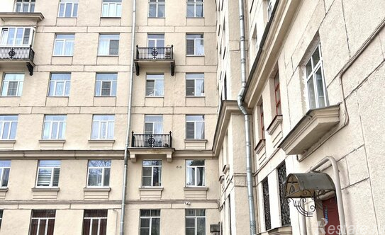 Продажа 2-комн квартиры на вторичном рынке улица Решетникова,  д. 9