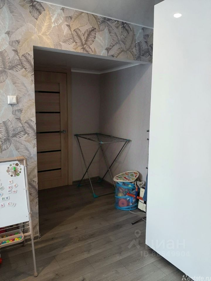 Продажа 2-комн квартиры на вторичном рынке улица Ярослава Гашека,  д. 10/85