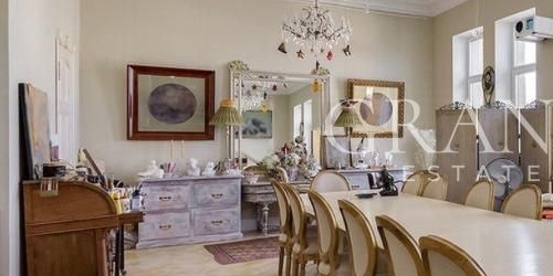 4-комн квартира улица Спиридоновка, 27/24