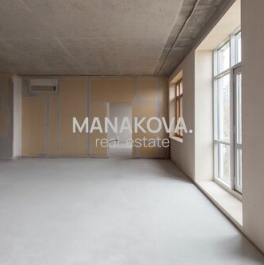 Продажа 4-комн квартиры на вторичном рынке Динамовская ул,  д. 2
