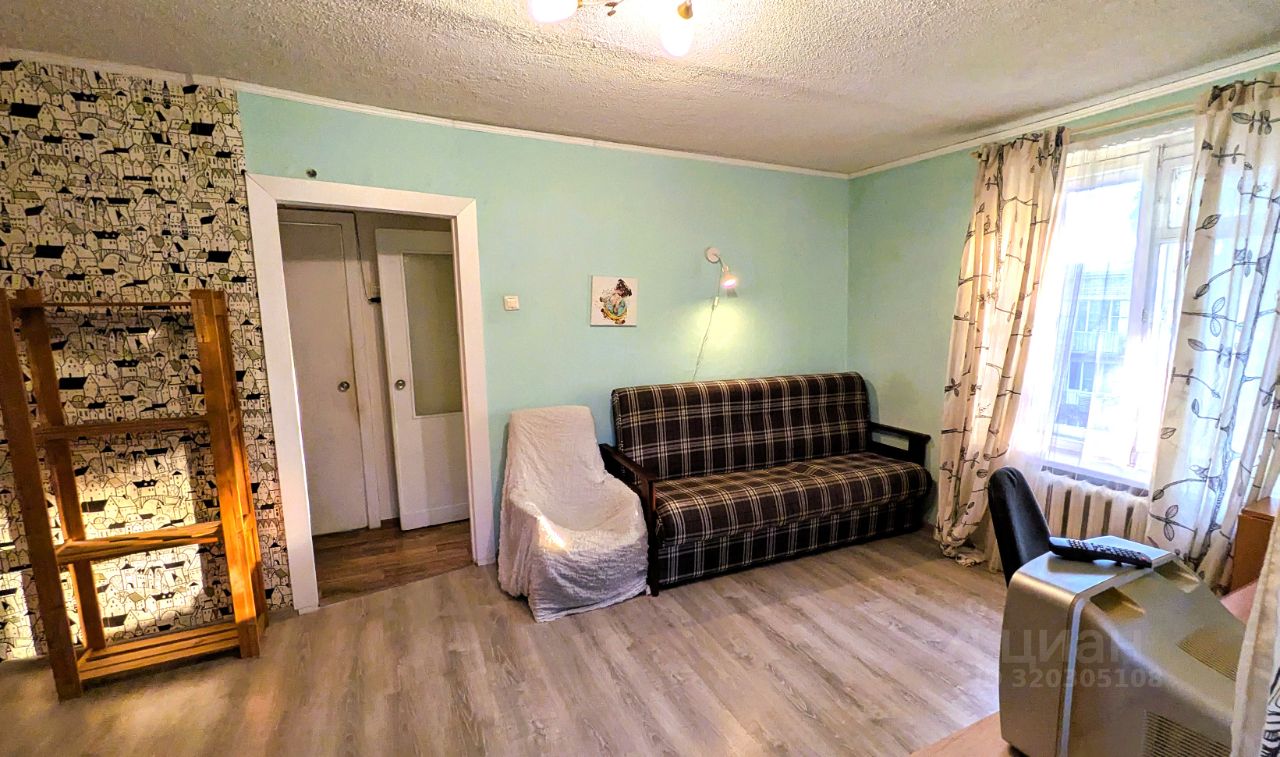 Продажа 1-комн квартиры на вторичном рынке Павловск, Гуммолосаровская улица, 23