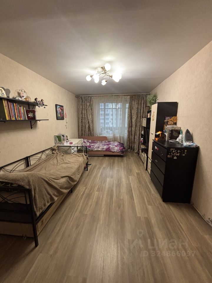 Продажа 2-комн квартиры на вторичном рынке Матвеевская улица, 42К5