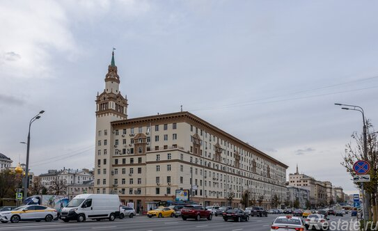 Аренда 3-комн квартиры на вторичном рынке Смоленская площадь,  д. 13/21