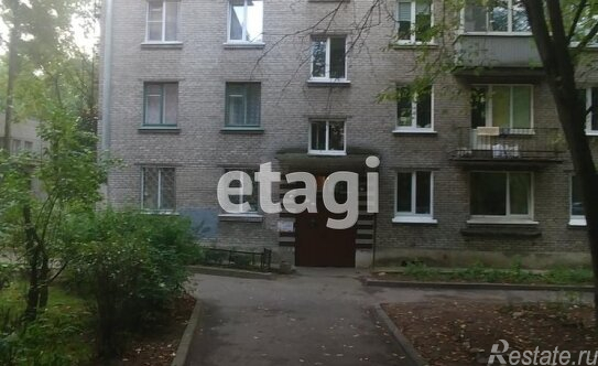 Продажа 2-комн квартиры на вторичном рынке Гданьская улица,  д. 21