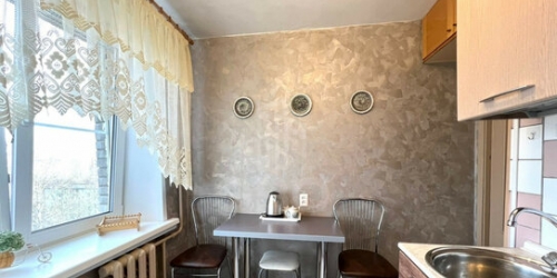 3-комн квартира улица Лёни Голикова,  д. 62