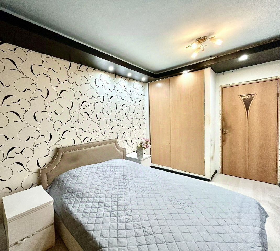 Продажа 3-комн квартиры на вторичном рынке проспект Солидарности, 8К1