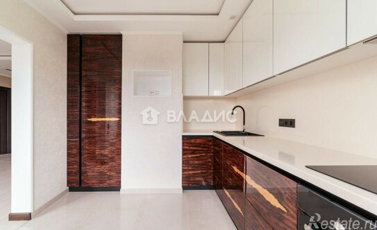 Продажа 2-комн квартиры на вторичном рынке Олимпийский проспект,  д. 22