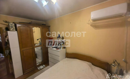 Продажа 3-комн квартиры на вторичном рынке ул Старонародная,  д. 4