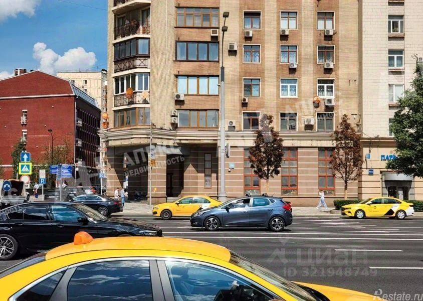 Аренда торгового помещения Валовая улица,  д. 20
