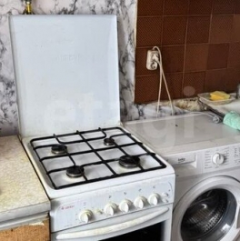 Продажа 2-комн квартиры на вторичном рынке Подольск г, Южный п,  д. 35