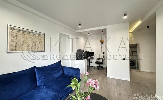 Продажа 1-комн квартиры на вторичном рынке Будапештская улица,  д. 15 к3