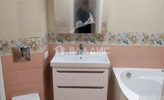 Продажа 2-комн квартиры на вторичном рынке Радужная улица,  д. 23