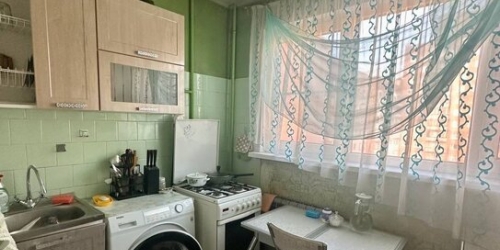 3-комн квартира ул Авангардная,  д. 18,  к. 1