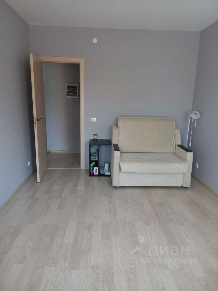 Продажа 1-комн квартиры на вторичном рынке пос. Щеглово, 92