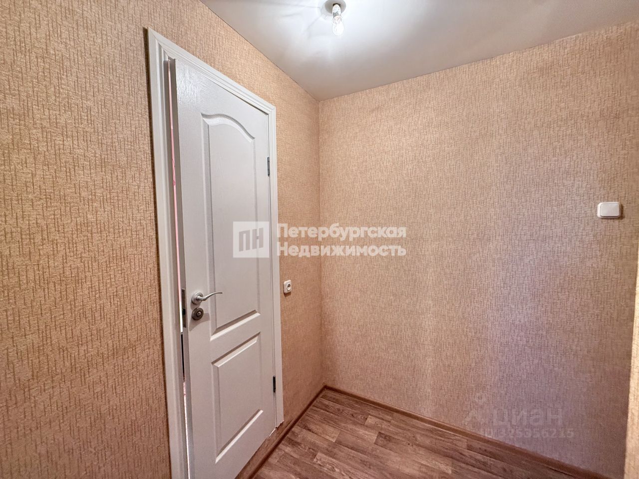 Продажа 3-комн квартиры на вторичном рынке Шлиссельбургский проспект, 36К1