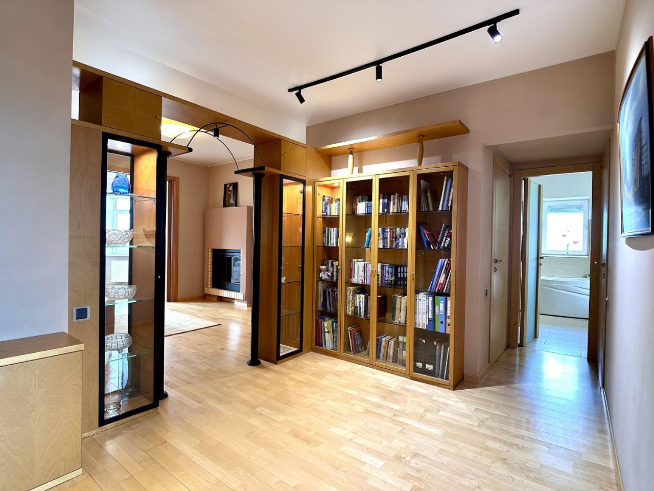 Продажа 3-комн квартиры на вторичном рынке Королев, проспект Королева, 3д