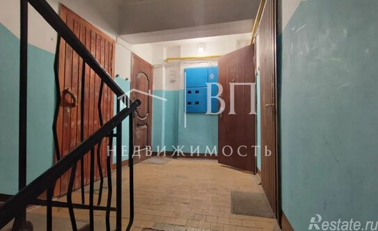 Продажа 4-комн квартиры на вторичном рынке Выборг, Приморская улица,  д. 4