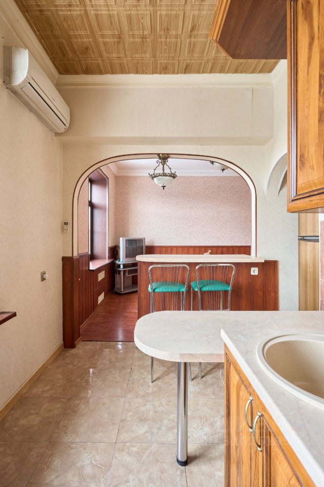 Продажа 2-комн квартиры на вторичном рынке Мироновская улица, 9