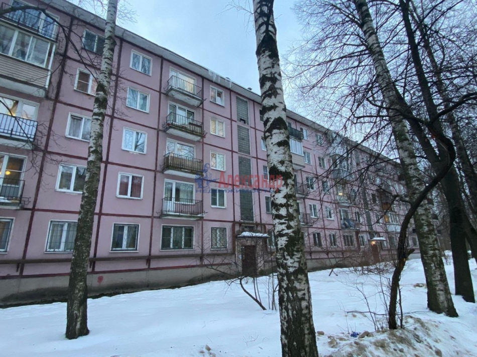 Продажа 2-комн квартиры на вторичном рынке Гранитная ул. ,  д. 26