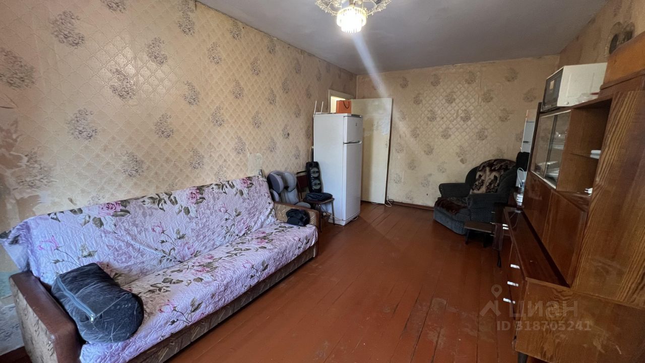 Продажа 2-комн квартиры на вторичном рынке Дружная Горка городской поселок, улица Введенского, 13