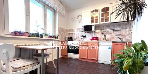 3-комн квартира Пятницкое ш,  д. 31