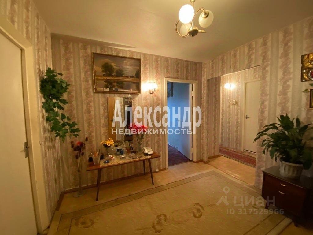 Продажа 2-комн квартиры на вторичном рынке Приозерск, улица Гоголя, 7