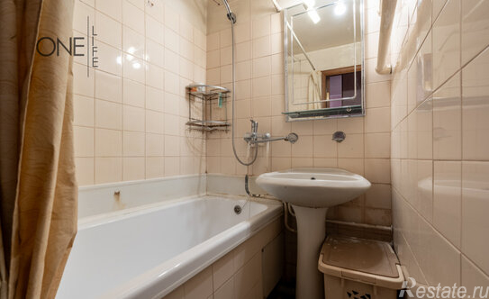 Продажа 2-комн квартиры на вторичном рынке ул Архитектора Власова,  д. 17