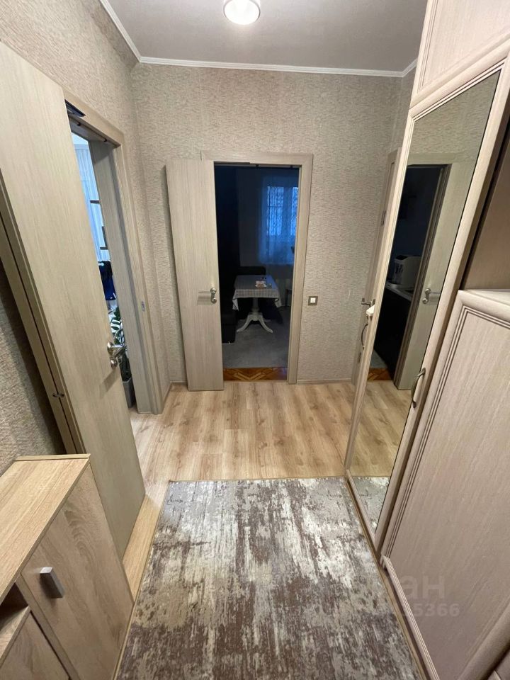 Продажа 1-комн квартиры на вторичном рынке Люберцы, Октябрьский проспект, 10к1