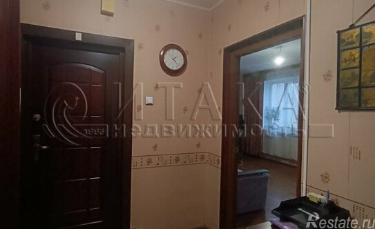 Продажа 3-комн квартиры на вторичном рынке проспект Испытателей,  д. 28 к3