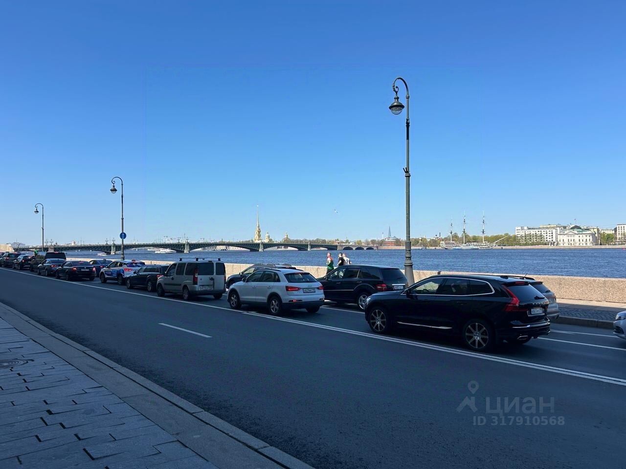 Продажа комнаты набережная Кутузова, 32