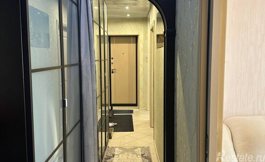 Продажа 3-комн квартиры на вторичном рынке Ветеранов пр-кт,  д. 99