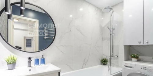 3-комн квартира улица Расковой,  д. 14