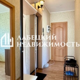 Продажа 4-комн квартиры на вторичном рынке ул Хованская,  д. 3,  к. 1А
