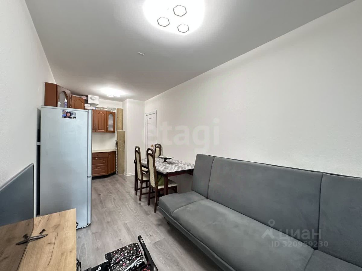 Продажа 1-комн квартиры на вторичном рынке улица Русановская, 28