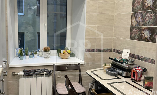 Продажа 3-комн квартиры на вторичном рынке Красноармейская 6-я ул,  д. 12