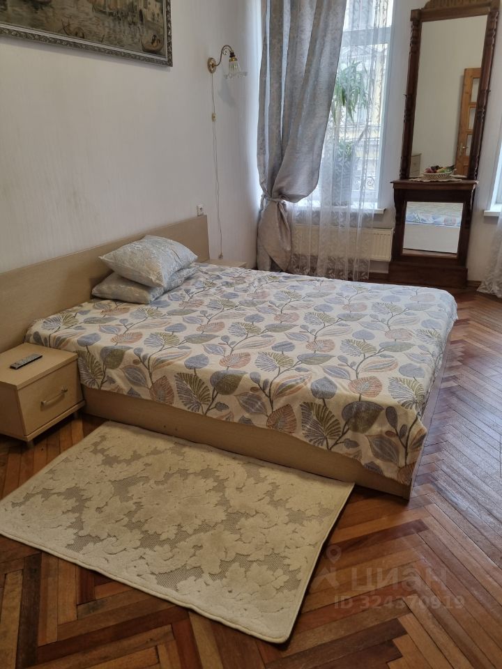 Аренда 3-комн квартиры на вторичном рынке Верейская улица, 13А