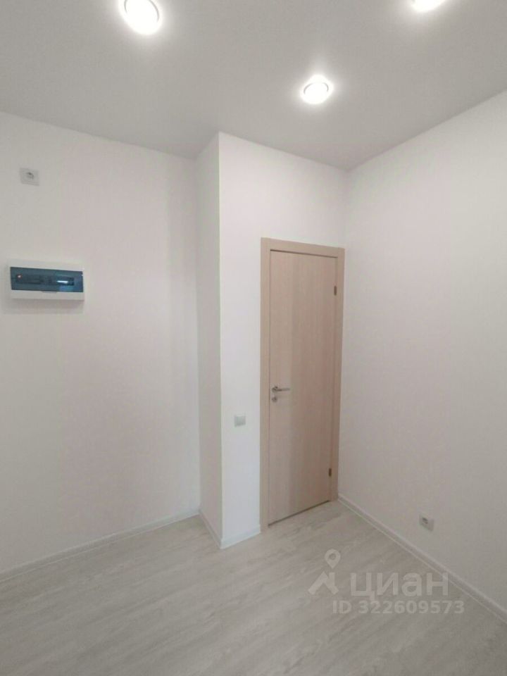 Продажа 1-комн квартиры на вторичном рынке пос. Щеглово, улица Магистральная, 3