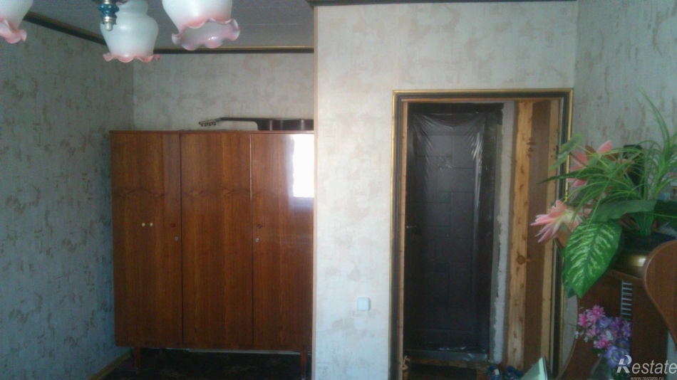 Продажа 1-комн квартиры на вторичном рынке Железнодорожный г, Адмирала Нахимова ул ,  д. 5